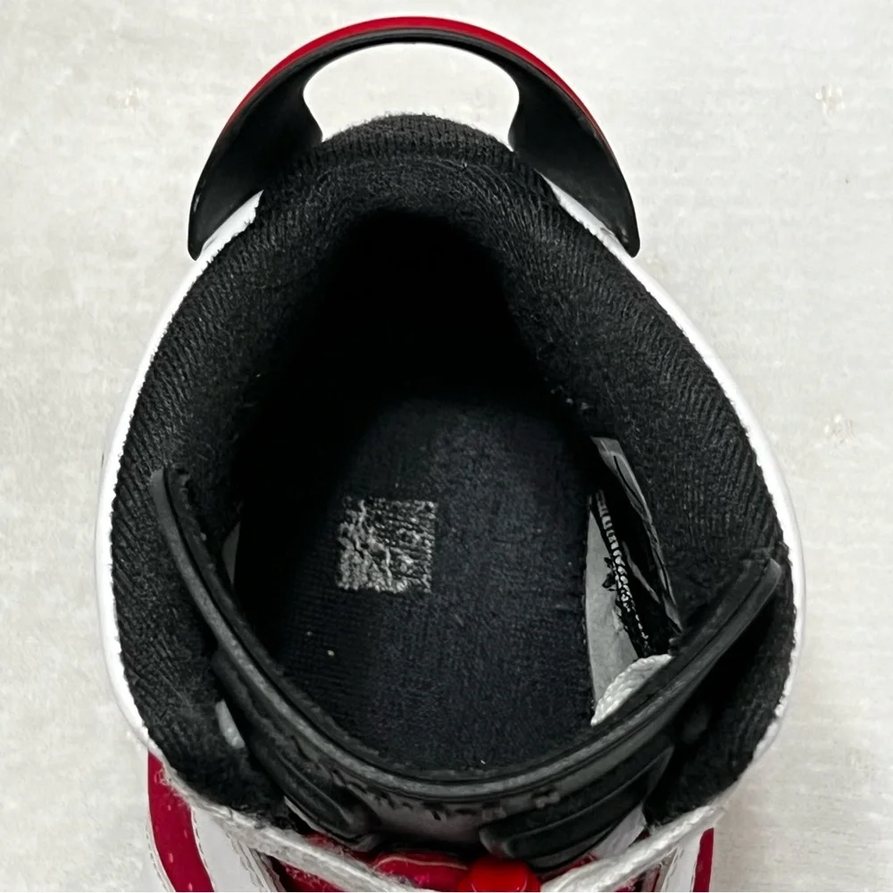 Jordan 6 Retro